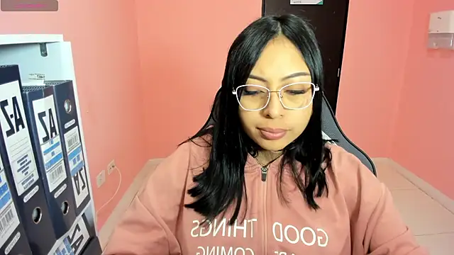 Snapshot of AlanaPetterson chatting on January 3, 2025, 1:02 pm AlanaPetterson online show from January 3, 2025, 1:02 pm