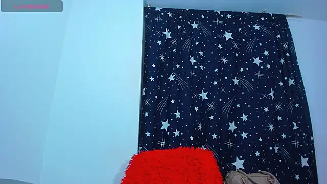 Perla Hotcortes online show from February 27, 2025, 2:57 am