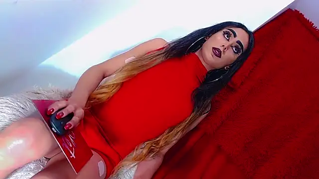 Perla Hotcortes online show from January 22, 2025, 2:04 am