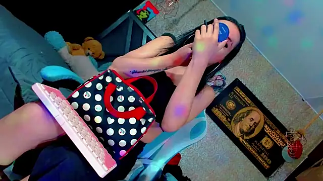 Snapshot of Perla_Hotcortes chatting on October 15, 2025, 4:37 pm Perla Hotcortes online show from October 15, 2025, 4:37 pm