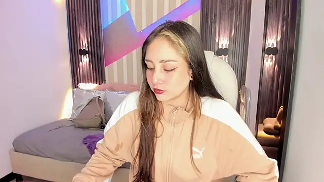 emily layton online show from October 29, 2025, 2:38 pm