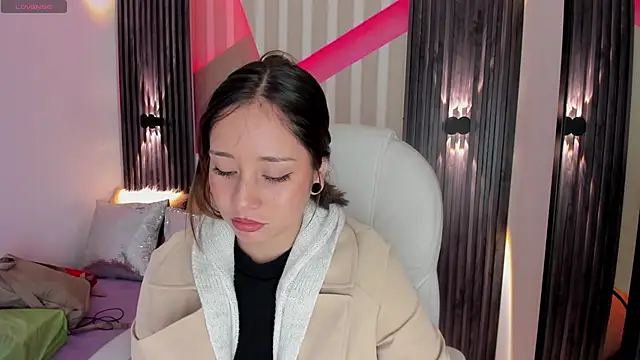 emily layton online show from March 12, 2025, 1:08 pm