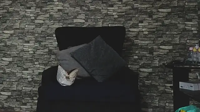 alondrabigtits online show from November 7, 2025, 12:31 pm