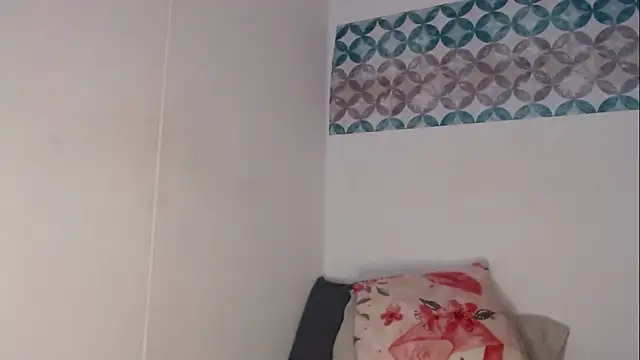 Snapshot of Aria_smith01 chatting on October 3, 2025, 1:45 pm Aria smith01 online show from October 3, 2025, 1:45 pm