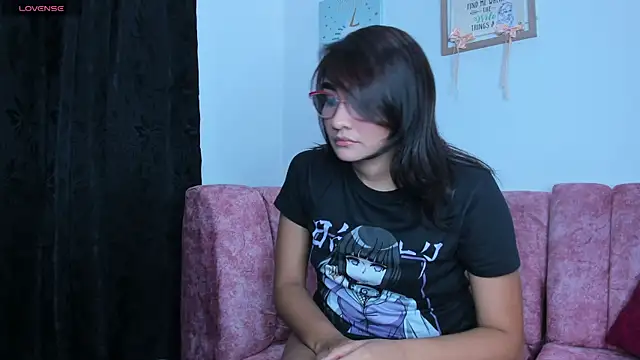 lana sin online show from October 24, 2025, 4:11 am