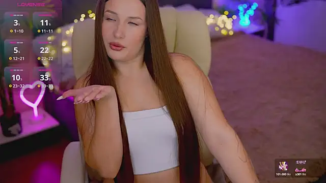 Snapshot of OneLaya chatting on October 14, 2025, 6:25 am OneLaya online show from October 14, 2025, 6:25 am