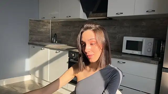 ElizabethElison online show from March 15, 2025, 6:14 am