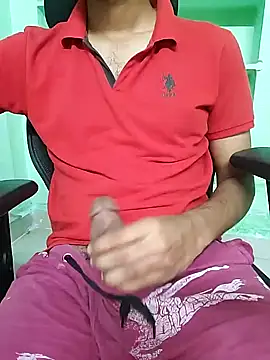 Snapshot of Smartboi007 chatting on December 22, 2024, 5:44 am Smartboi007 online show from December 22, 2024, 5:44 am