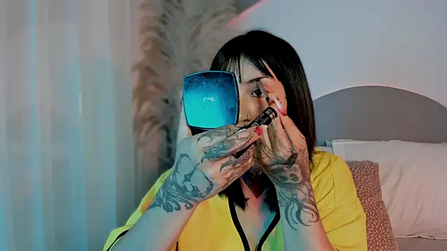 Snapshot of Evangeline_bell chatting on September 18, 2025, 12:30 pm Evangeline bell online show from September 18, 2025, 12:30 pm