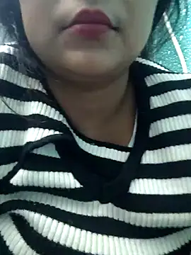 Snapshot of Jeenat_ chatting on January 9, 2025, 7:18 pm Jeenat online show from January 9, 2025, 7:18 pm