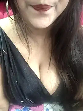 Snapshot of Jeenat_ chatting on January 5, 2025, 7:39 pm Jeenat online show from January 5, 2025, 7:39 pm