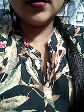 Snapshot of Jeenat_ chatting on February 15, 2025, 6:23 pm Jeenat online show from February 15, 2025, 6:23 pm