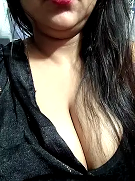 Snapshot of Jeenat_ chatting on January 19, 2025, 10:49 pm Jeenat online show from January 19, 2025, 10:49 pm