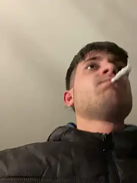 Snapshot of Imperial_10 chatting on December 6, 2024, 2:40 am Imperial 10 online show from December 6, 2024, 2:40 am