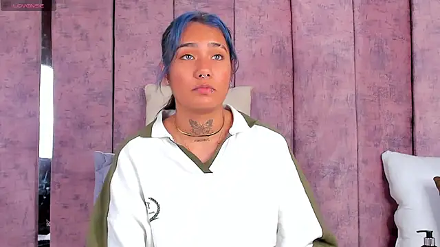 AshlieRoberts online show from February 8, 2025, 11:33 am