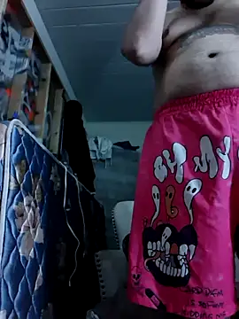 Snapshot of KeptupHack chatting on September 26, 2025, 9:05 am KeptupHack online show from September 26, 2025, 9:05 am