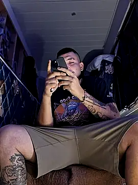 Snapshot of KeptupHack chatting on September 27, 2025, 1:06 pm KeptupHack online show from September 27, 2025, 1:06 pm