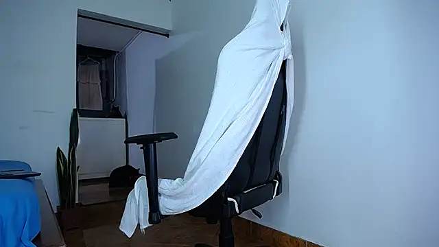 diamond black00 online show from December 1, 2025, 11:16 pm