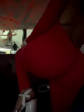 Snapshot of doll_celeste20 chatting on October 20, 2025, 12:56 am doll celeste20 online show from October 20, 2025, 12:56 am