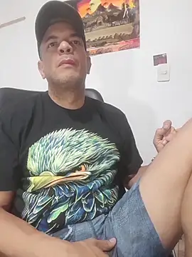 latinmartin73 online show from November 26, 2025, 3:39 am