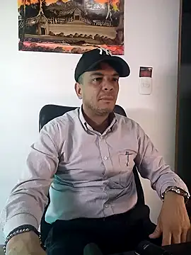 latinmartin73 online show from February 25, 2025, 11:59 pm