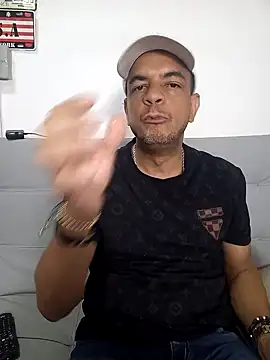 latinmartin73 online show from February 9, 2025, 2:49 am