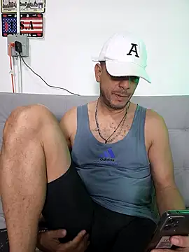 latinmartin73 online show from February 21, 2025, 2:17 am