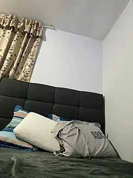 kittyfresita online show from February 15, 2025, 5:30 am