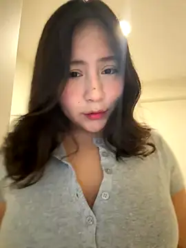 Snapshot of kittyfresita chatting on October 15, 2025, 4:44 am kittyfresita online show from October 15, 2025, 4:44 am