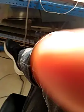 huzi518 online show from January 14, 2026, 6:28 am