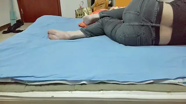 Snapshot of huzi518 chatting on October 24, 2025, 2:27 pm huzi518 online show from October 24, 2025, 2:27 pm