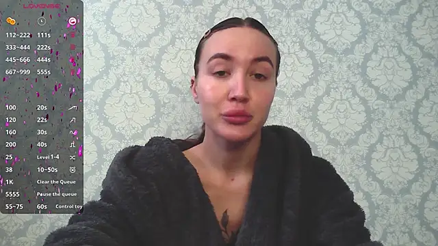 Stasia Queen online show from February 21, 2025, 7:45 am