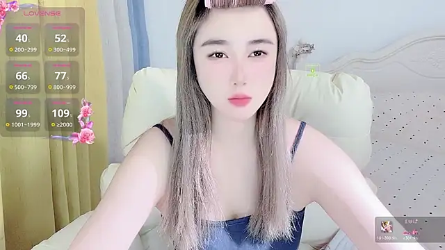 Caitlyn   online show from April 19, 2026, 7:49 pm