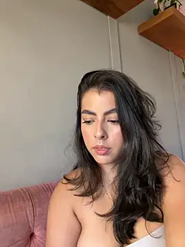 Snapshot of DakotaShelby chatting on October 4, 2025, 10:33 pm DakotaShelby online show from October 4, 2025, 10:33 pm