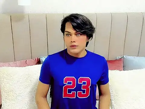 Snapshot of Aistrid_gate chatting on November 5, 2025, 12:36 am Aistrid gate online show from November 5, 2025, 12:36 am