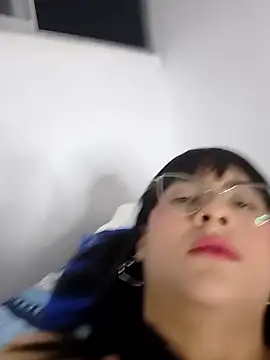 Snapshot of Kiitygirl chatting on September 26, 2025, 1:34 am Kiitygirl online show from September 26, 2025, 1:34 am