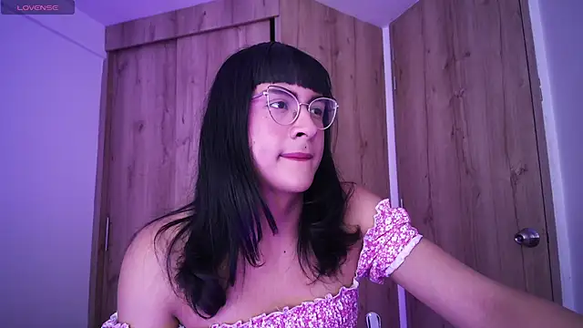 Snapshot of Kiitygirl chatting on January 31, 2025, 8:01 pm Kiitygirl online show from January 31, 2025, 8:01 pm