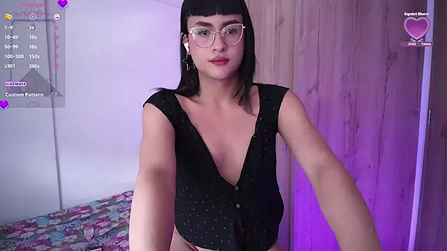Snapshot of Kiitygirl chatting on February 10, 2025, 6:35 pm Kiitygirl online show from February 10, 2025, 6:35 pm