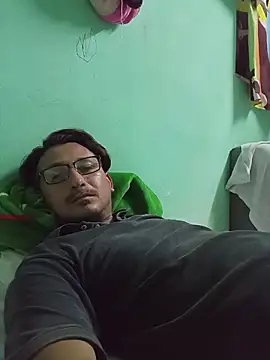 Andresguz35 online show from November 15, 2025, 4:05 am