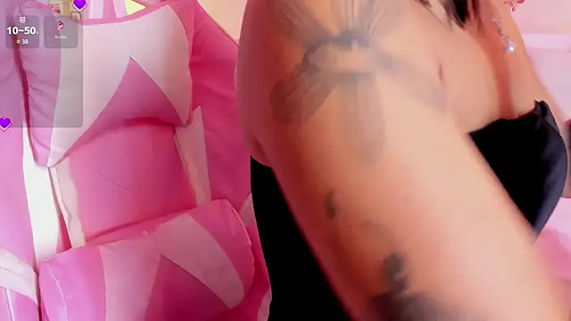 Snapshot of soy_jess03 chatting on October 8, 2025, 12:17 pm soy jess03 online show from October 8, 2025, 12:17 pm