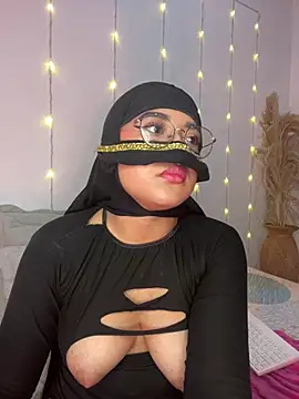 Maisa issa online show from March 15, 2025, 3:48 pm