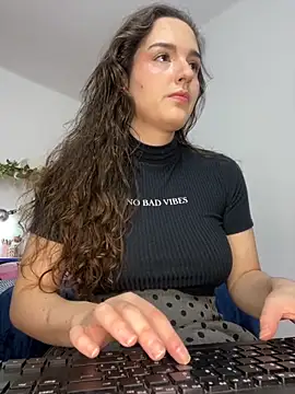 Snapshot of tatianaAlvarez1 chatting on October 29, 2025, 10:36 am tatianaAlvarez1 online show from October 29, 2025, 10:36 am