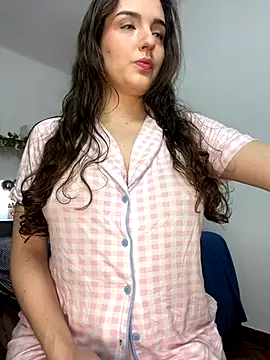 Snapshot of tatianaAlvarez1 chatting on October 21, 2025, 10:14 am tatianaAlvarez1 online show from October 21, 2025, 10:14 am