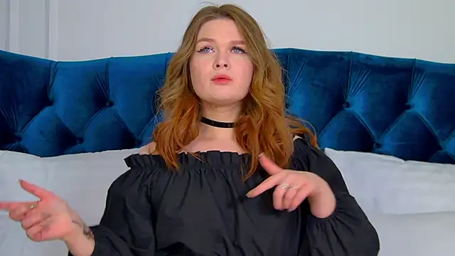 CrystalLyons online show from March 6, 2025, 9:14 am