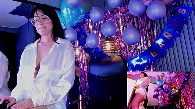 Snapshot of aura-baker chatting on March 8, 2025, 7:09 pm aura-baker online show from March 8, 2025, 7:09 pm