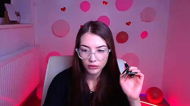 Sandy GG online show from March 10, 2025, 7:11 am