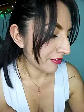 Snapshot of ELISA_90 chatting on January 24, 2025, 10:08 pm ELISA 90 online show from January 24, 2025, 10:08 pm