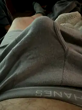 Snapshot of jrizz215 chatting on October 23, 2025, 6:50 pm jrizz215 online show from October 23, 2025, 6:50 pm