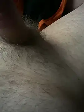 Snapshot of jrizz215 chatting on December 7, 2024, 4:37 am jrizz215 online show from December 7, 2024, 4:37 am