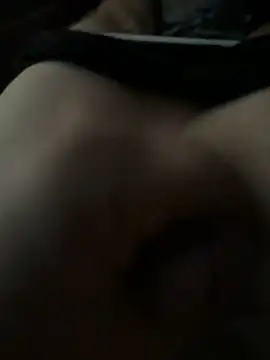 Snapshot of jrizz215 chatting on March 10, 2025, 11:34 am jrizz215 online show from March 10, 2025, 11:34 am